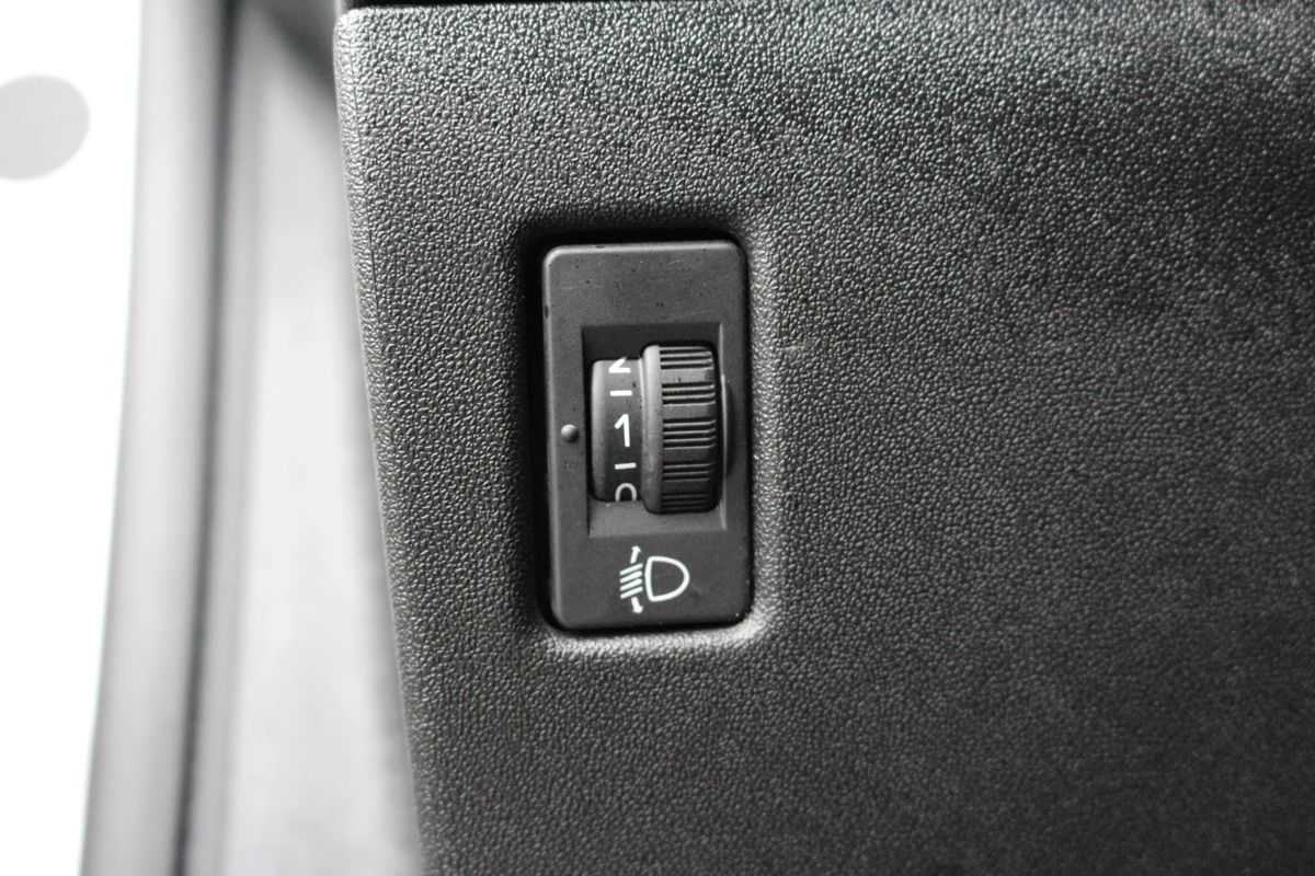 peugeot-208-2019-diesel-1461cc