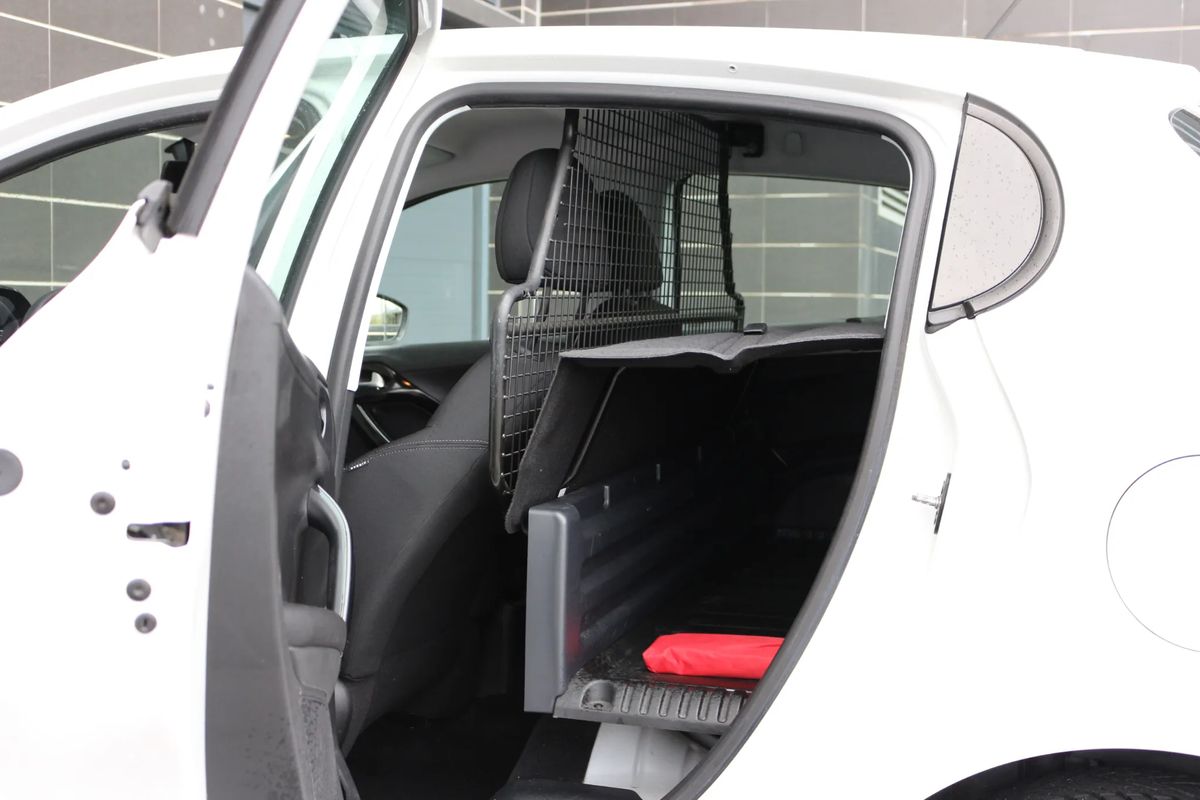 peugeot-208-2019-diesel-1461cc