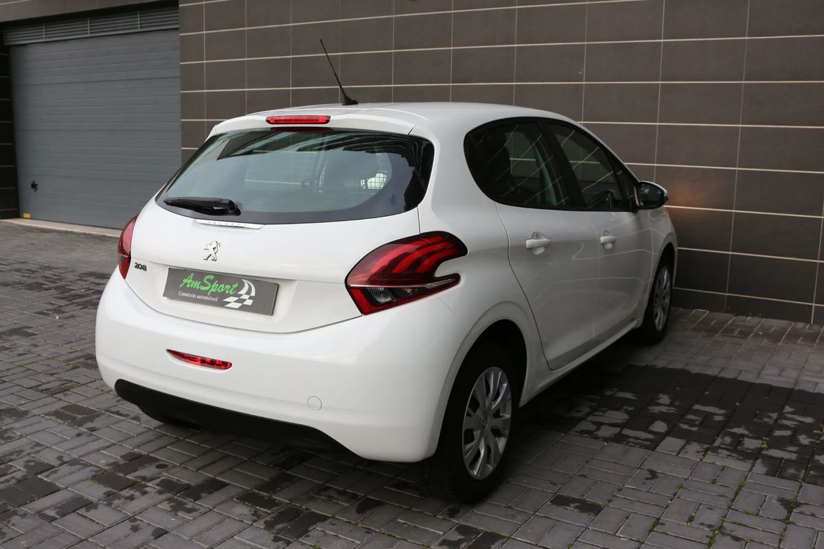 peugeot-208-2019-diesel-1461cc