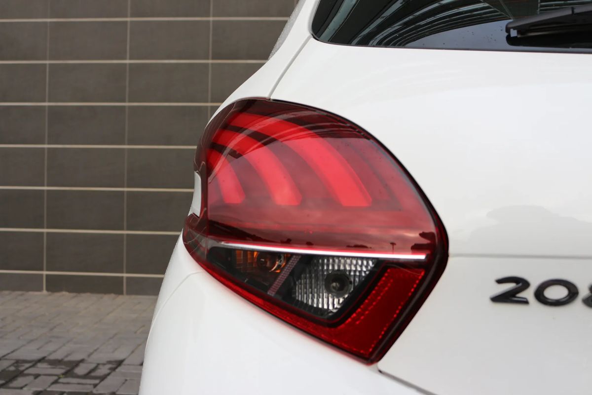 peugeot-208-2019-diesel-1461cc