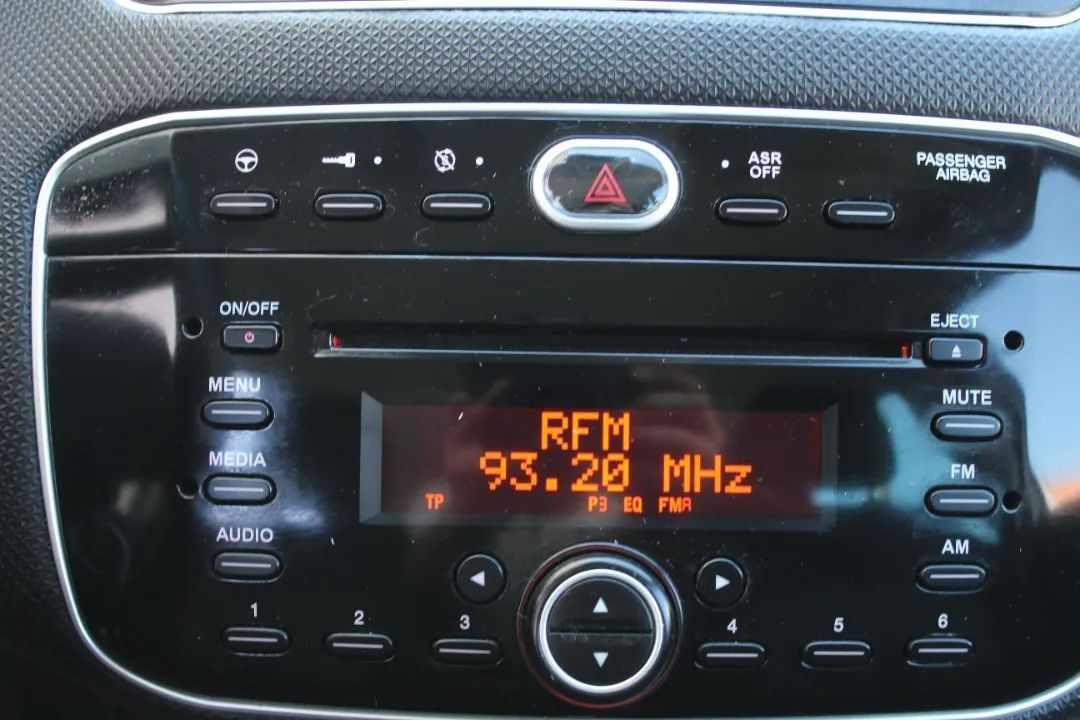 fiat-punto-2018-gasolina-1242cc