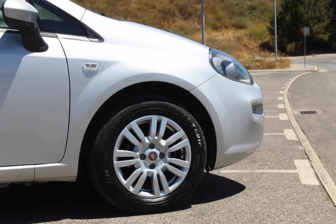 fiat-punto-2018-gasolina-1242cc