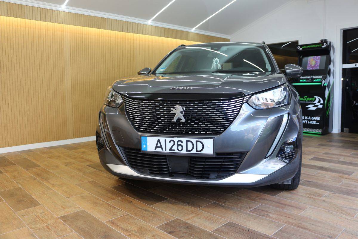 peugeot-2008-2021-diesel-1499cc