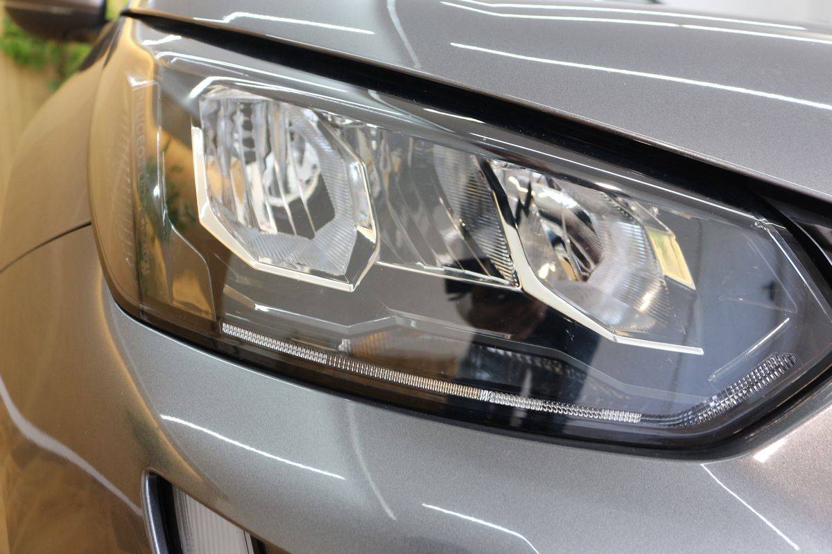 peugeot-2008-2021-diesel-1499cc