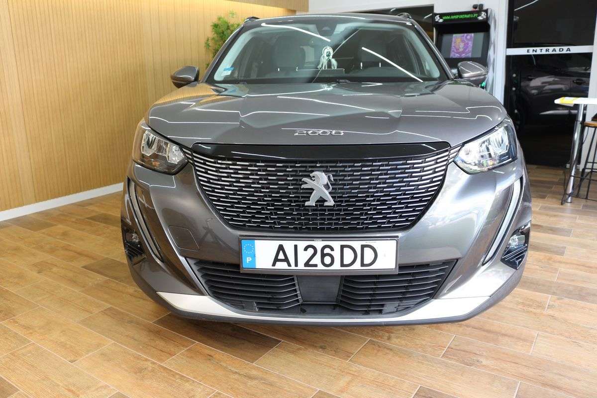 peugeot-2008-2021-diesel-1499cc