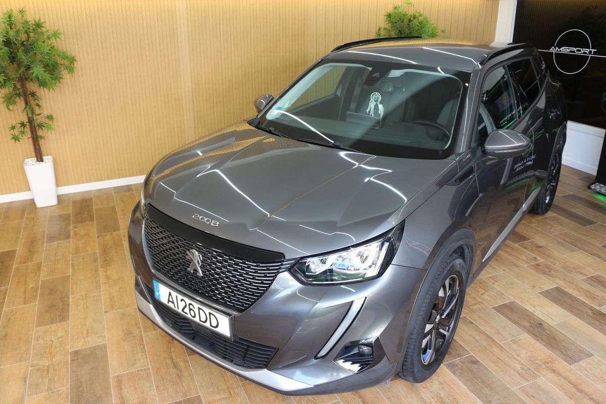 peugeot-2008-2021-diesel-1499cc