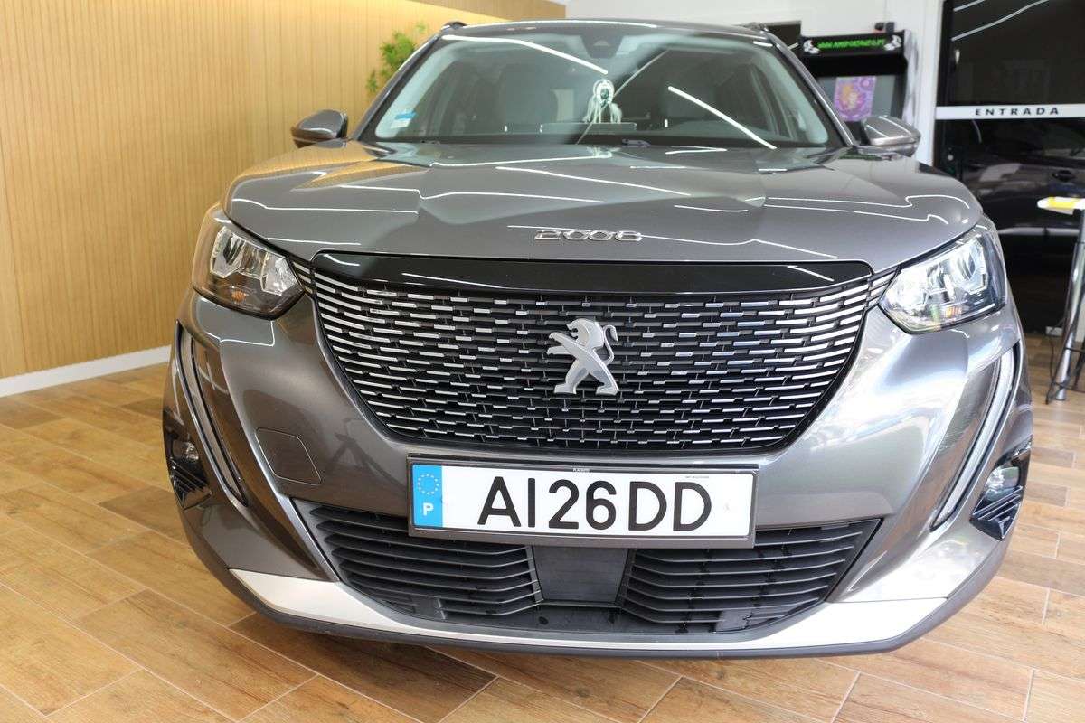 peugeot-2008-2021-diesel-1499cc