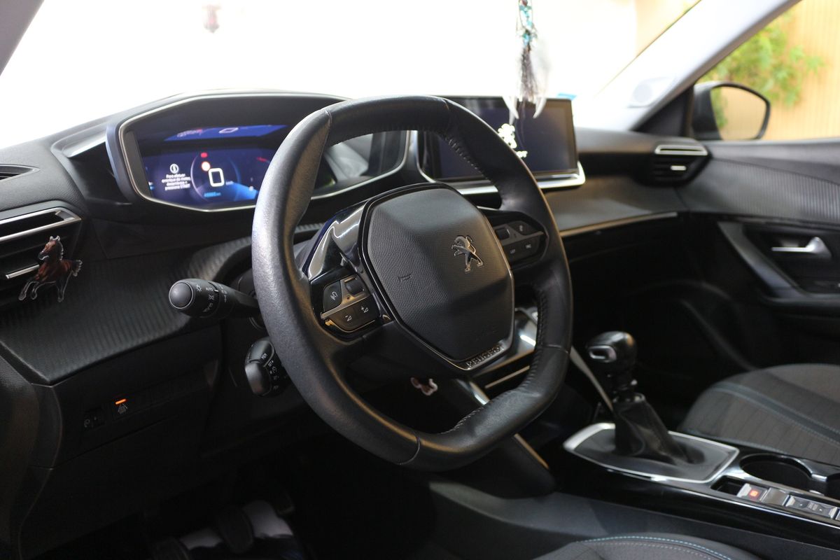 peugeot-2008-2021-diesel-1499cc