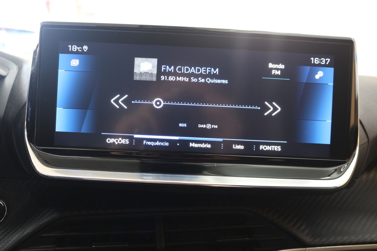 peugeot-2008-2021-diesel-1499cc