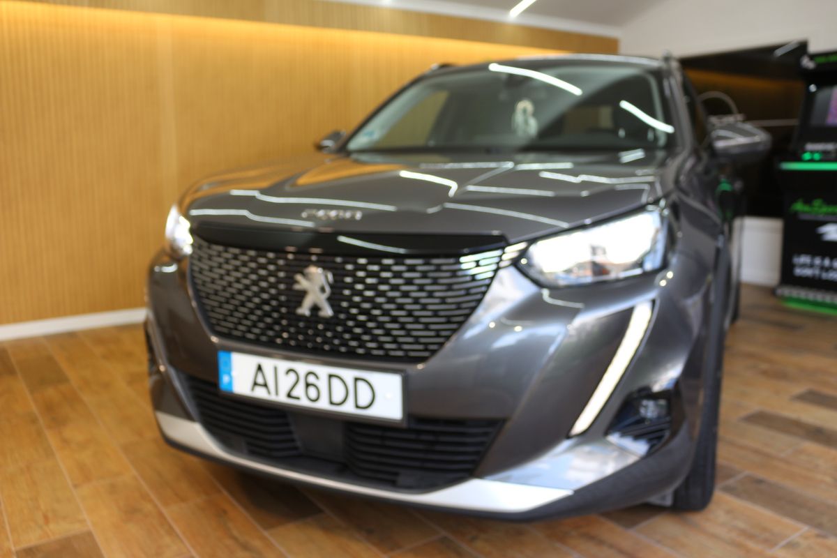 peugeot-2008-2021-diesel-1499cc