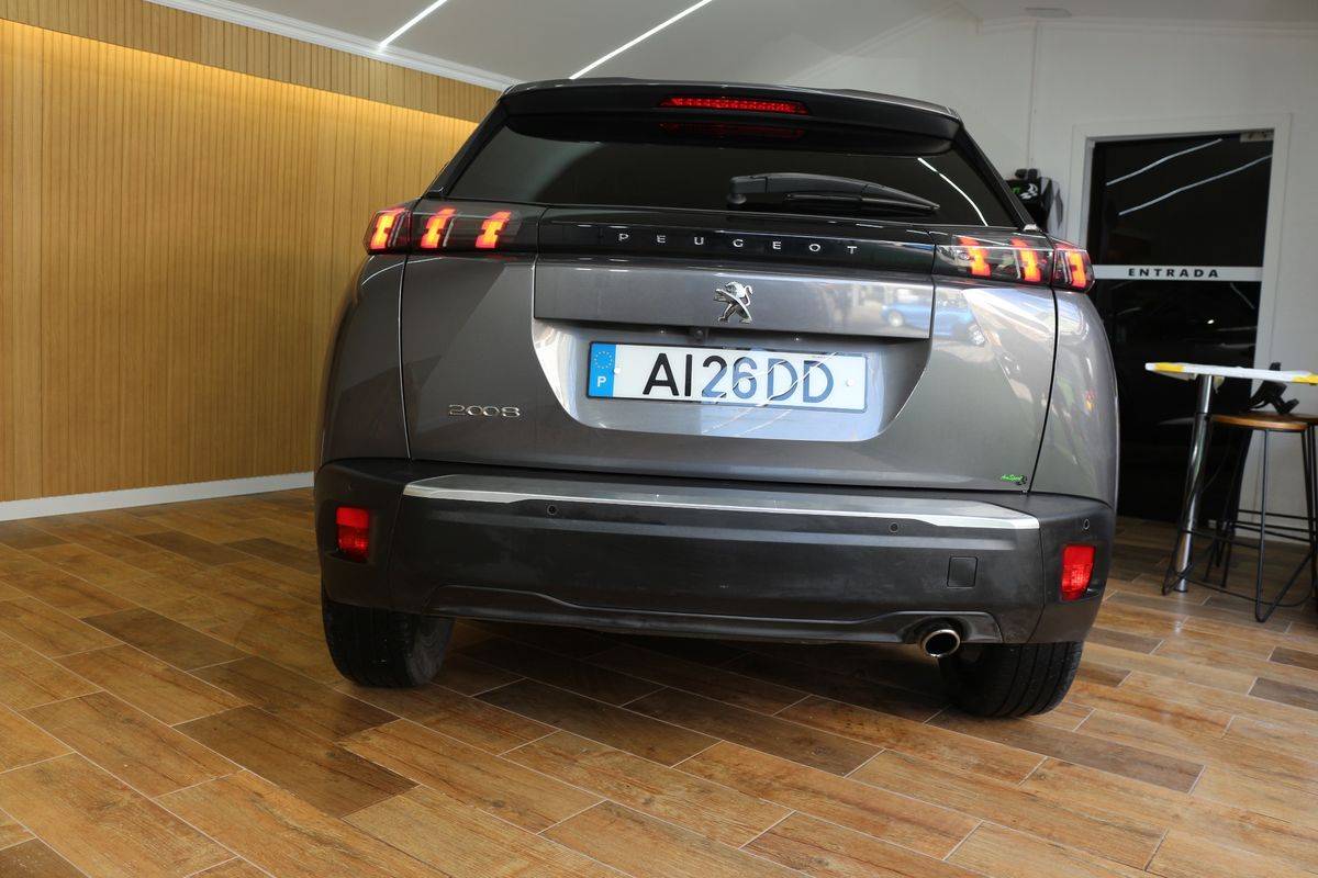 peugeot-2008-2021-diesel-1499cc