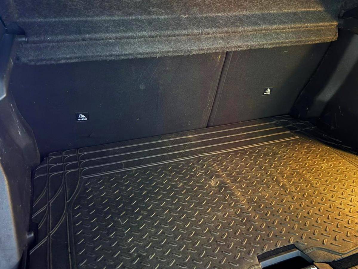 peugeot-2008-2022-gasolina-1199cc