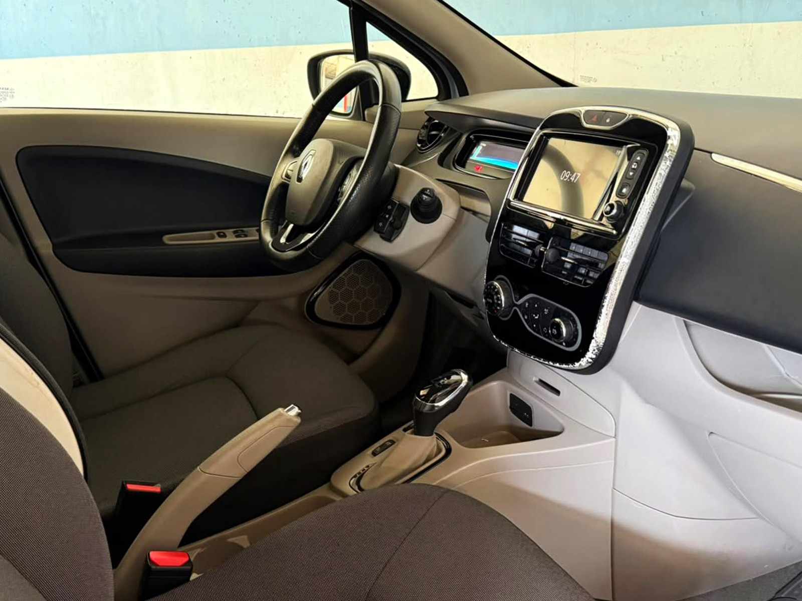renault-zoe-2013-eletrico-0cc