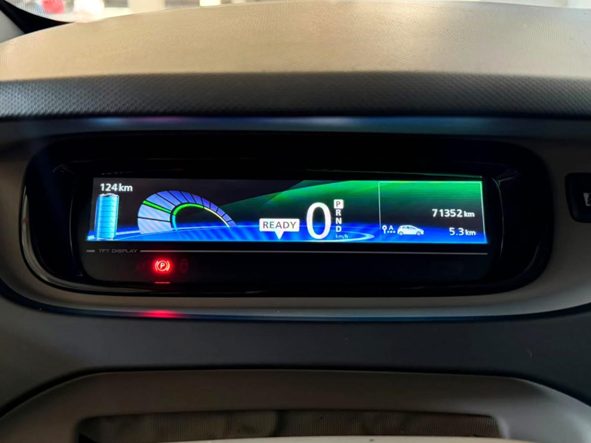 renault-zoe-2013-eletrico-0cc