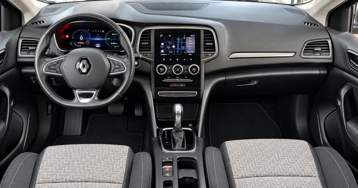 renault-megane-sport-tourer-2022-hibrido-a-gasolina-1598cc