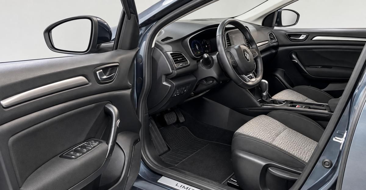 renault-megane-sport-tourer-2022-hibrido-a-gasolina-1598cc