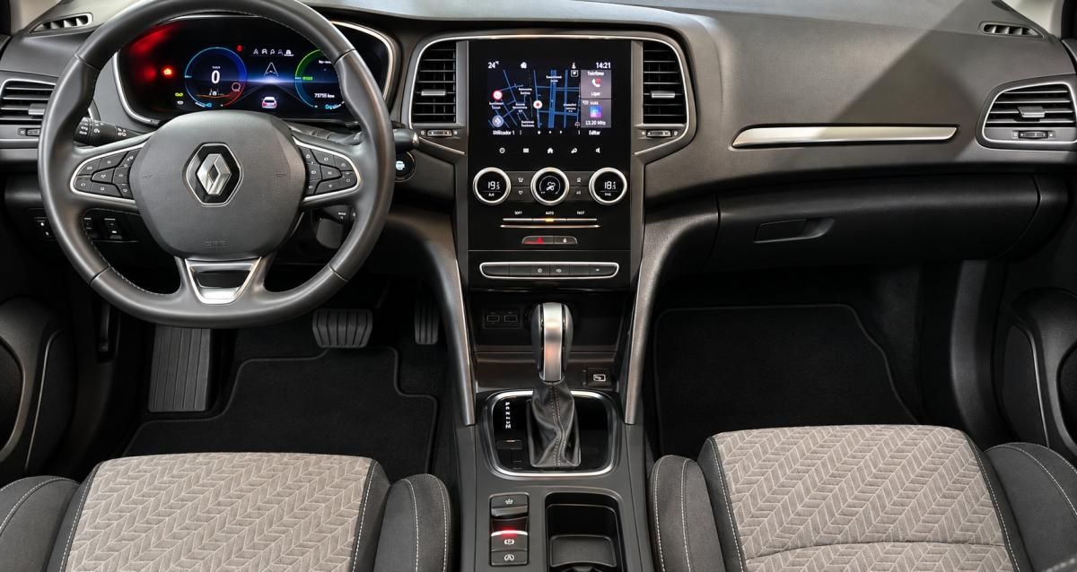 renault-megane-sport-tourer-2022-hibrido-a-gasolina-1598cc