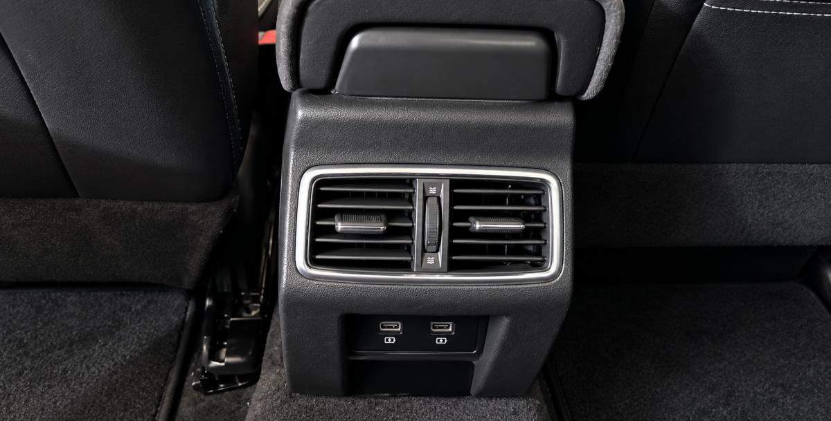 renault-megane-sport-tourer-2022-hibrido-a-gasolina-1598cc