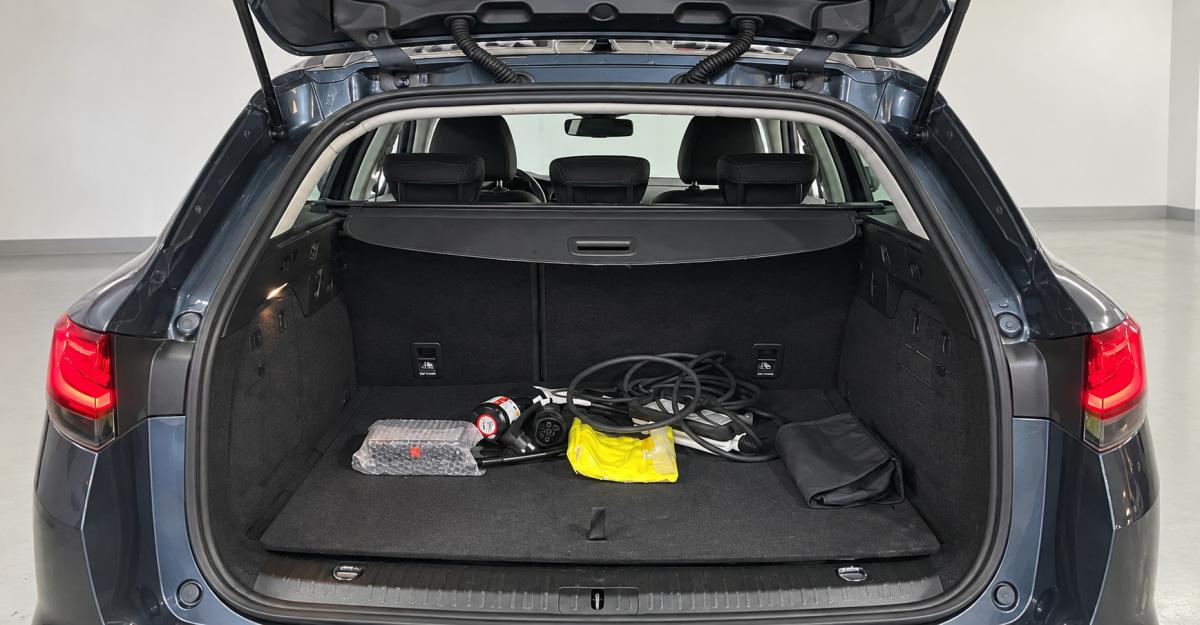 renault-megane-sport-tourer-2022-hibrido-a-gasolina-1598cc