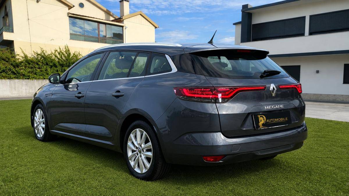 renault-megane-2021-hibrido-a-gasolina-1598cc