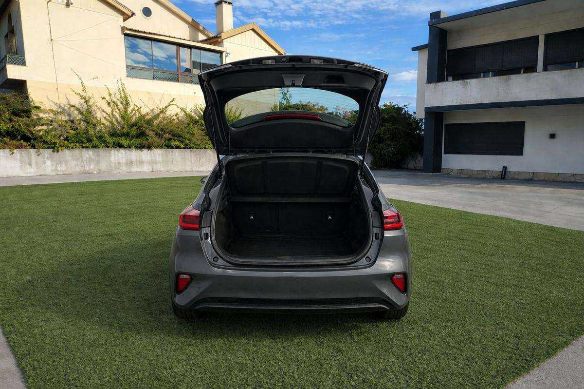 kia-xceed-2022-hibrido-a-gasolina-1580cc