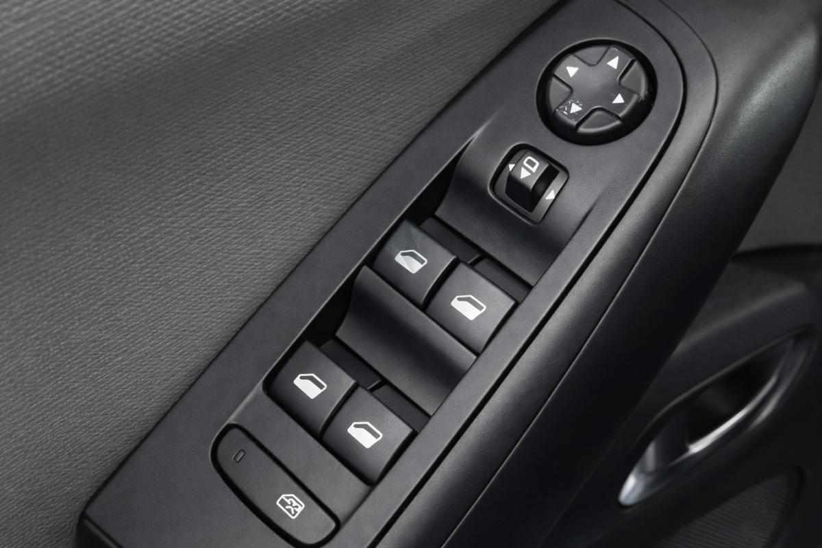 citroen-c4-picasso-1-5-bluehdi-2021-diesel-1499cc