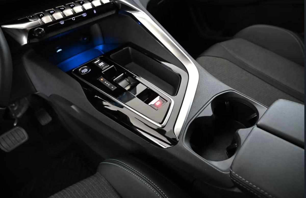 peugeot-3008-1-6-hybrid-11-8-kwh-2023-gasolina-1598cc