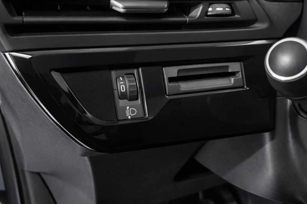 citroen-grand-c4-2021-diesel-1499cc