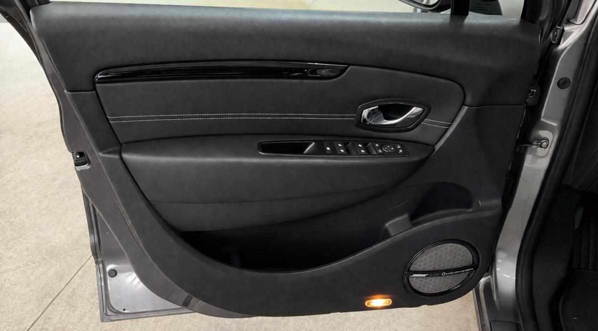 renault-scenic-1-6-dci-2015-diesel-1598cc