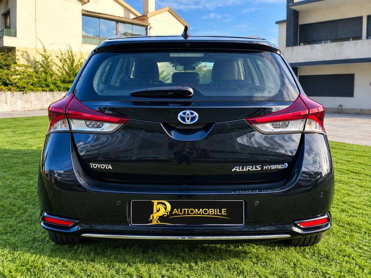 toyota-auris-2016-hibrido-a-gasolina-1798cc