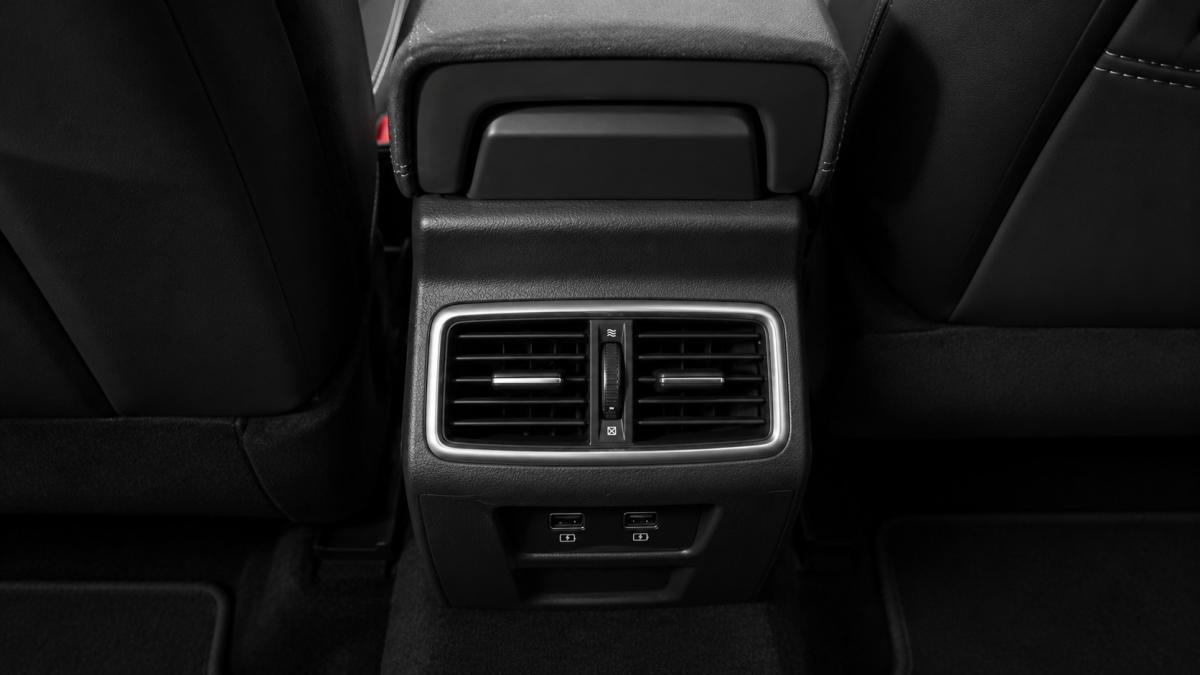 renault-megane-sport-tourer-2022-hibrido-a-gasolina-1598cc