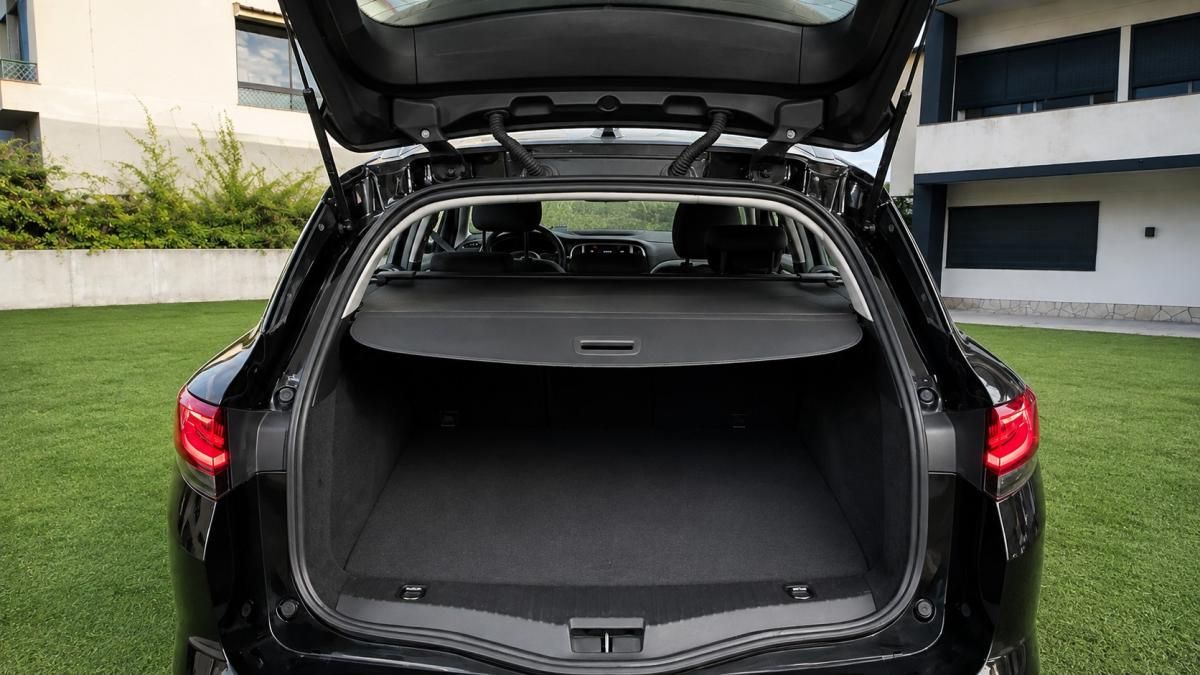 renault-megane-sport-tourer-2022-hibrido-a-gasolina-1598cc