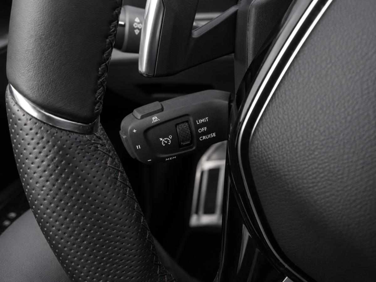 peugeot-3008-1-6-gt-hybrid-11-8-kwh-2021-gasolina-1598cc