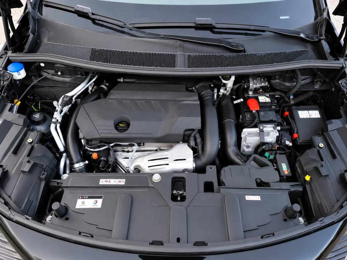 peugeot-3008-1-6-gt-hybrid-11-8-kwh-2021-gasolina-1598cc