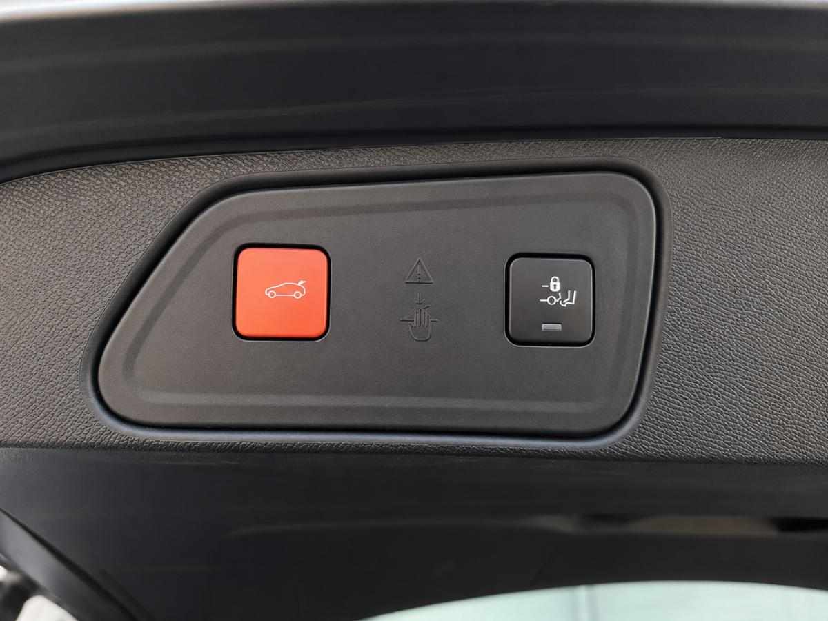 peugeot-3008-1-6-gt-hybrid-11-8-kwh-2021-gasolina-1598cc