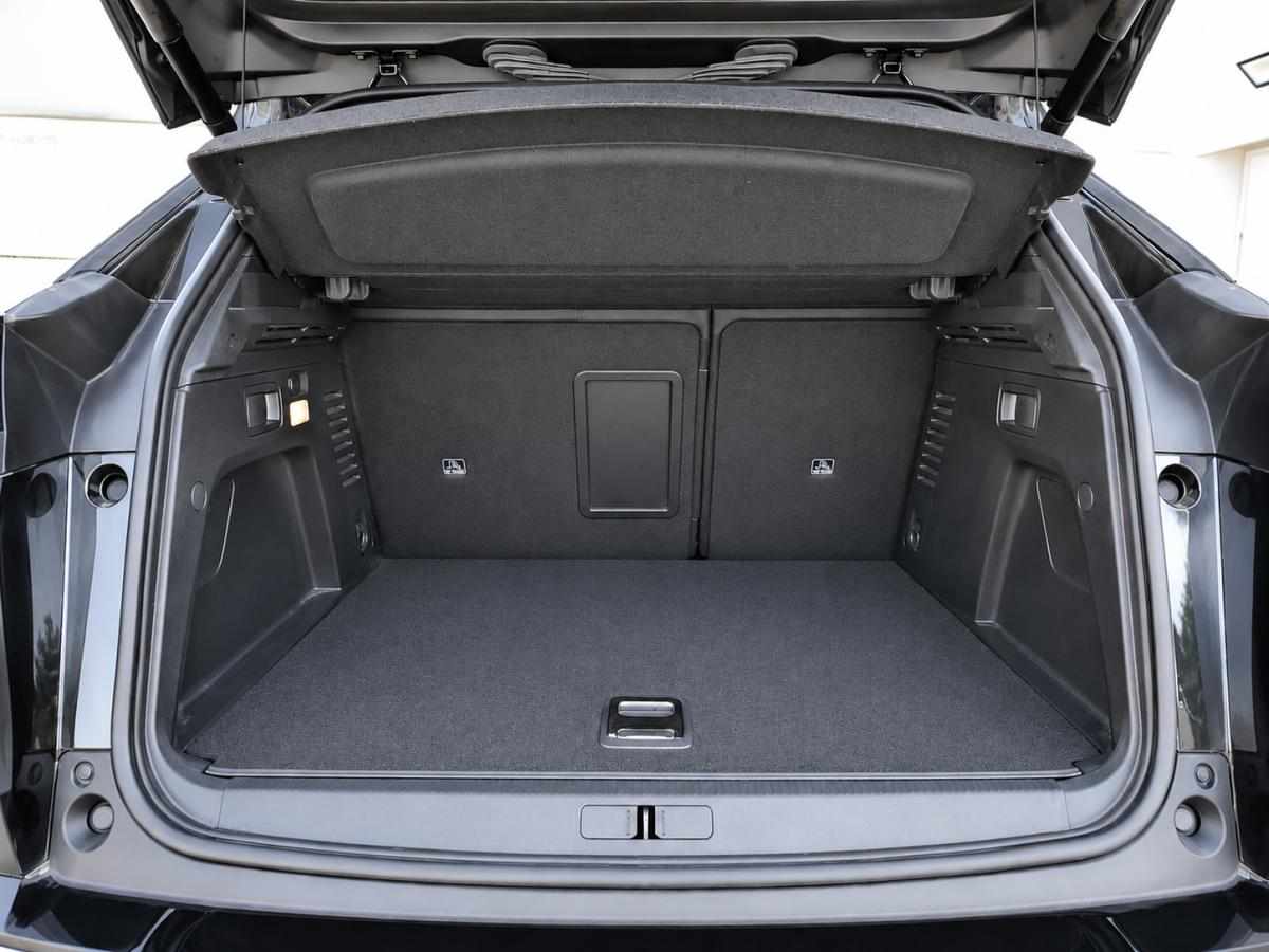 peugeot-3008-1-6-gt-hybrid-11-8-kwh-2021-gasolina-1598cc