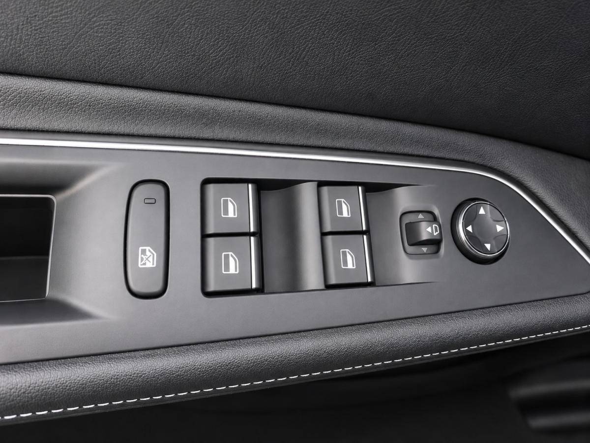 peugeot-3008-2021-hibrido-a-gasolina-1598cc