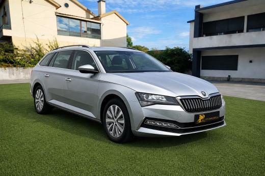 skoda-superb-2021-hibrido-a-gasolina-1498cc