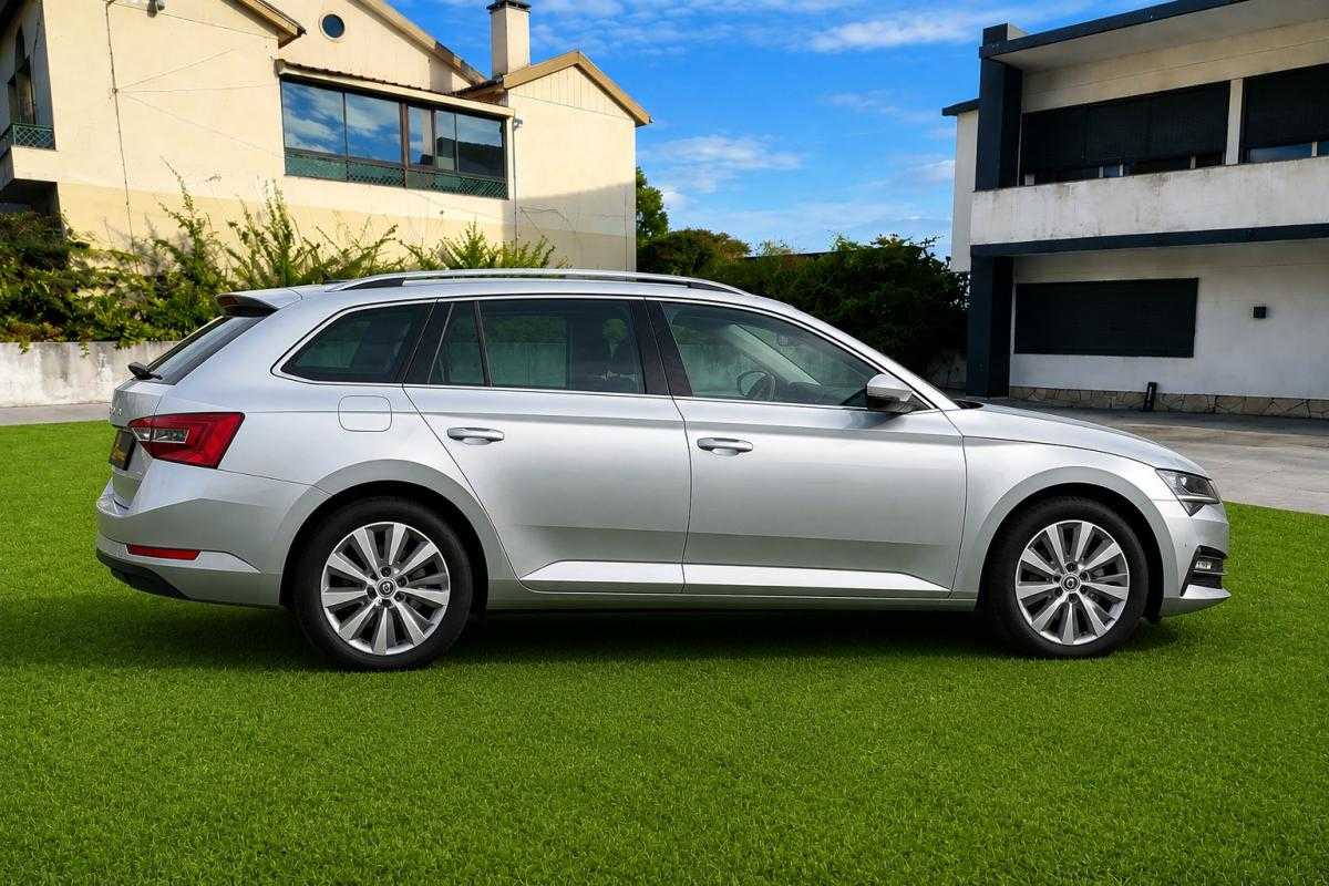 skoda-superb-2021-hibrido-a-gasolina-1498cc