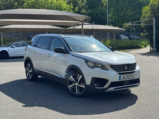 peugeot-5008-2018-diesel-1500cc
