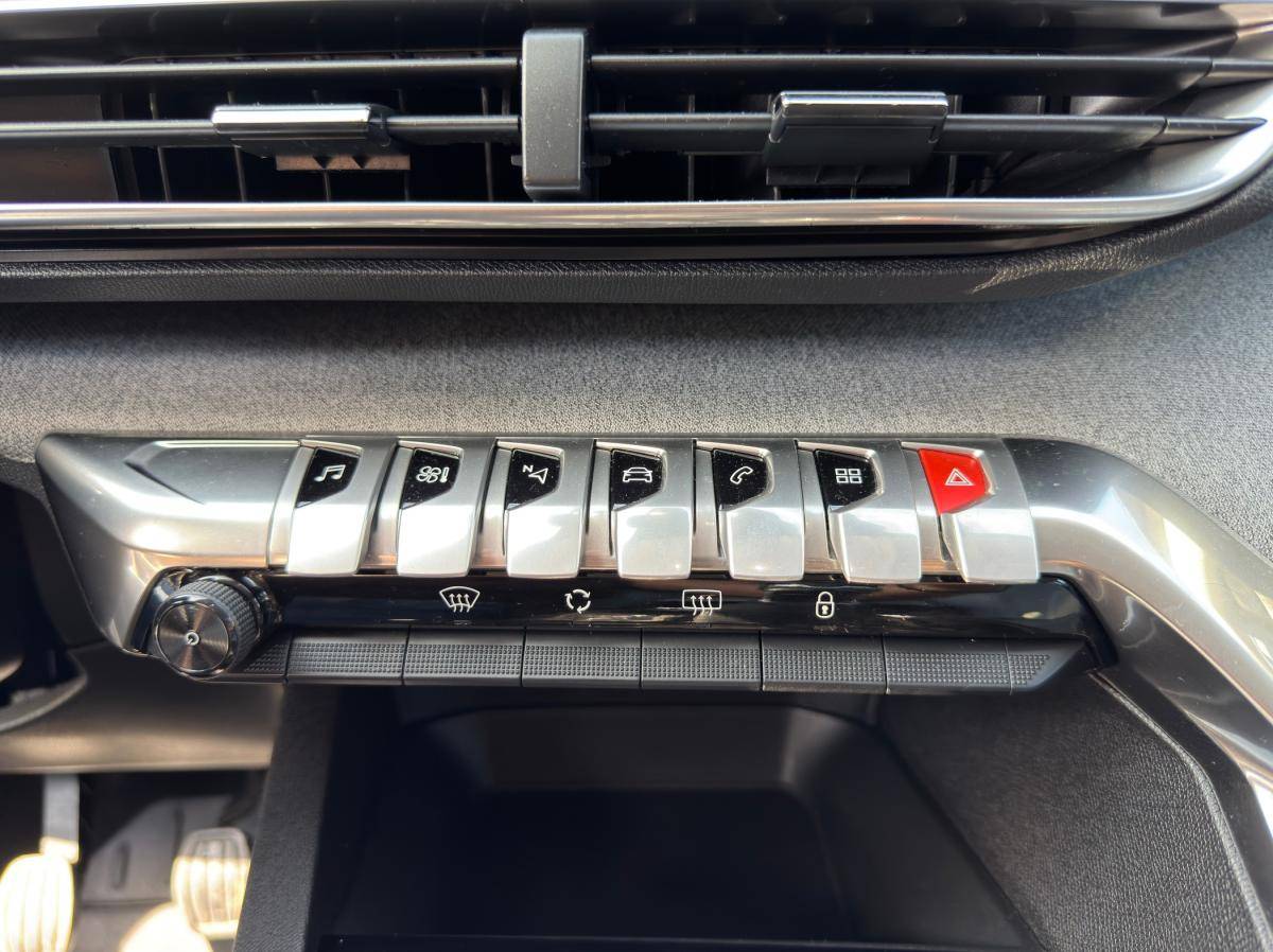 peugeot-5008-2018-diesel-1500cc