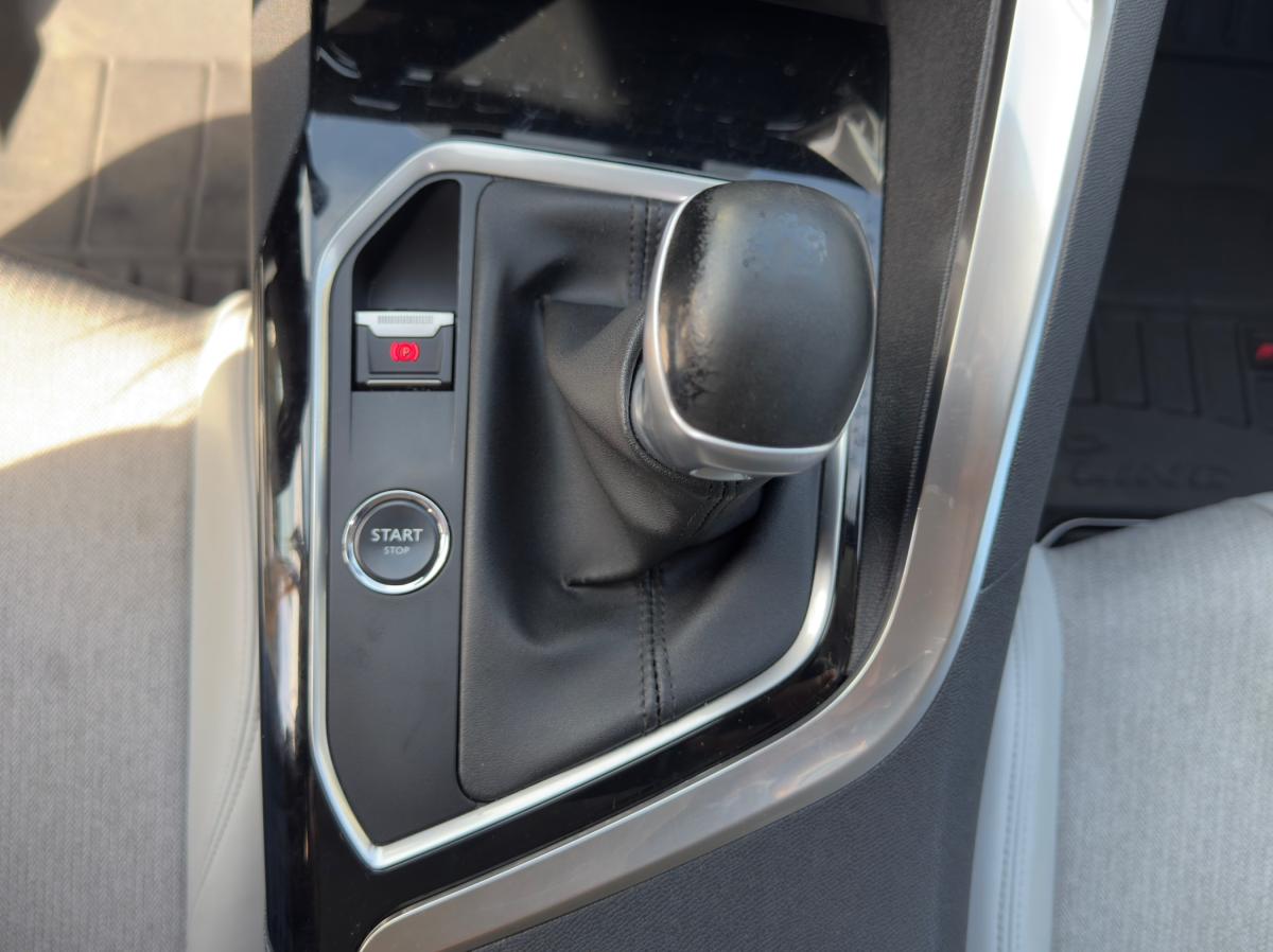 peugeot-5008-2018-diesel-1500cc