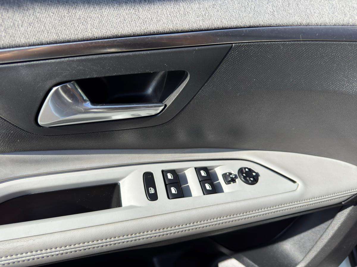 peugeot-5008-2018-diesel-1500cc