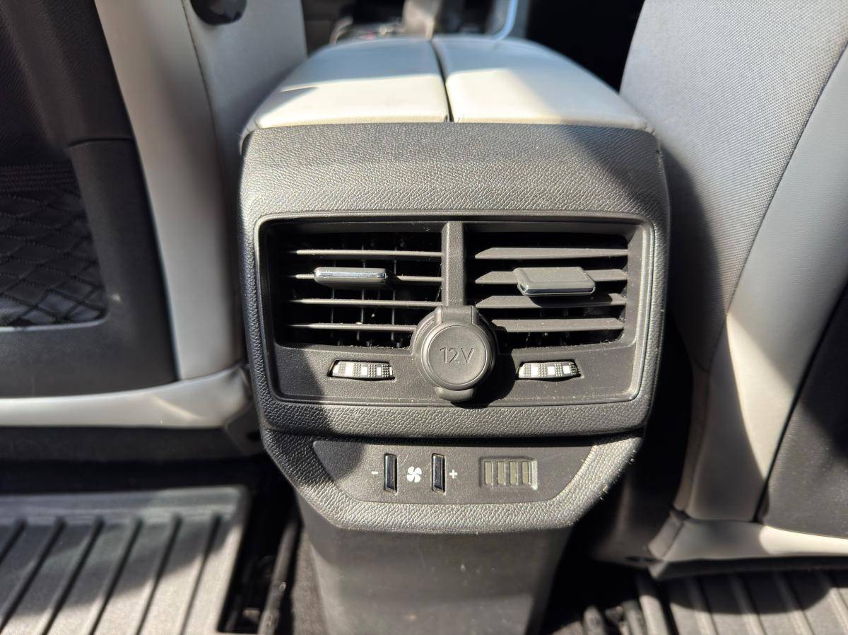 peugeot-5008-2018-diesel-1500cc