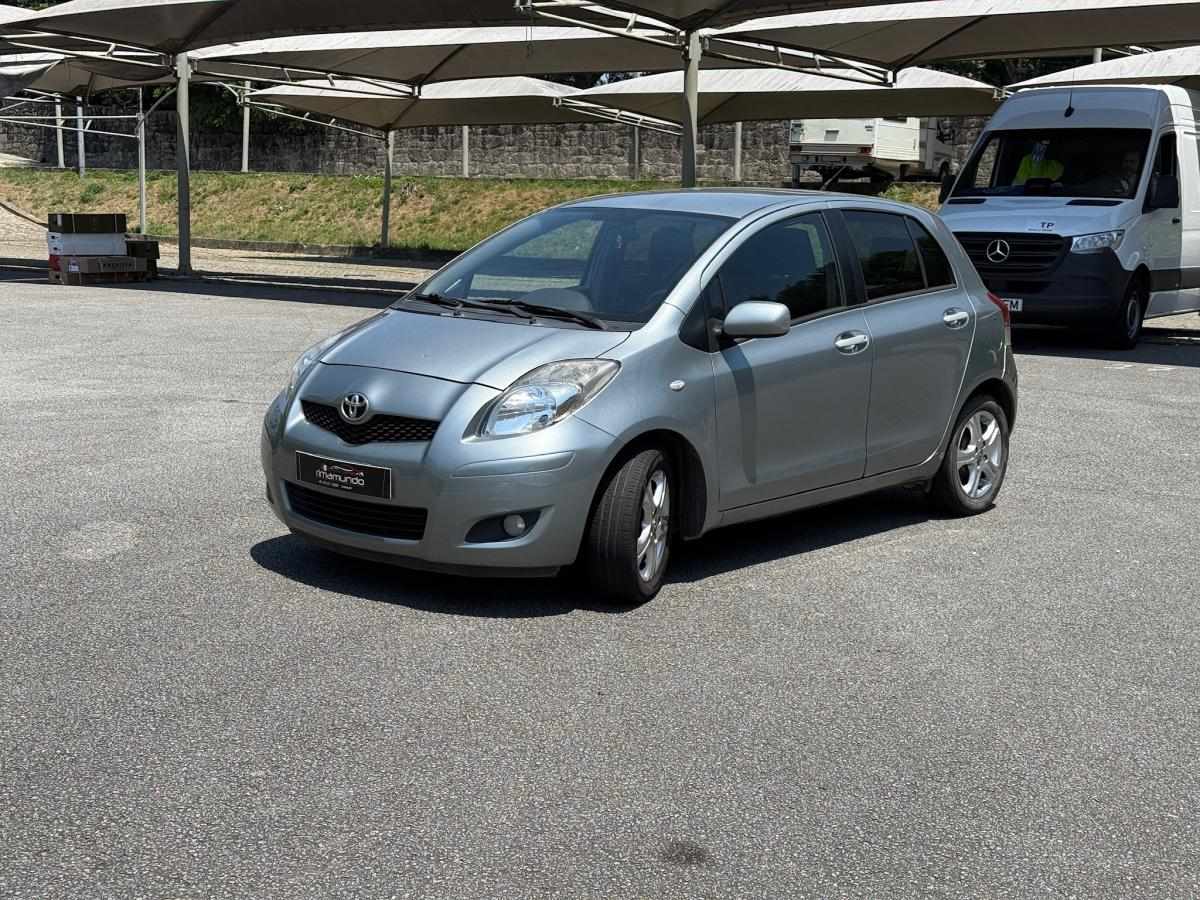 toyota-yaris-2011-gasolina-998cc