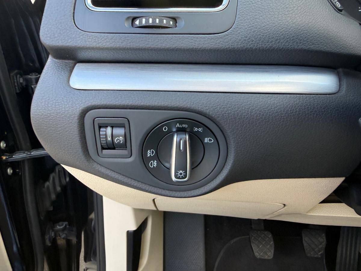 volkswagen-sharan-2013-diesel-1968cc