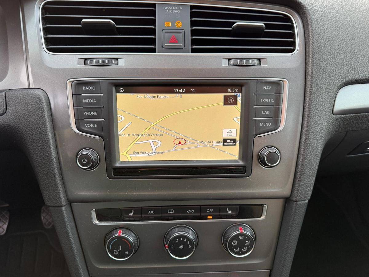 volkswagen-golf-variant-2015-diesel-1598cc