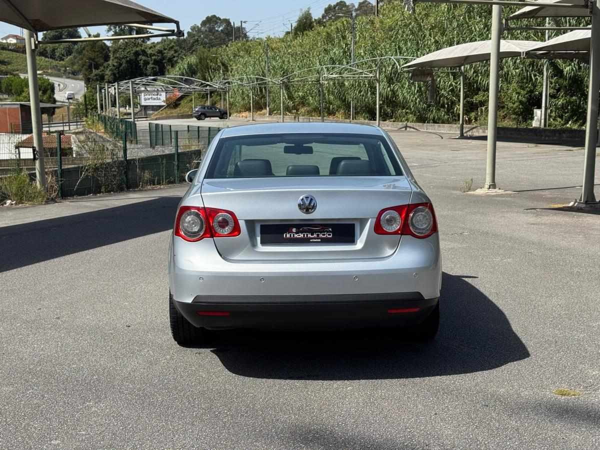 volkswagen-jetta-2005-diesel-1968cc