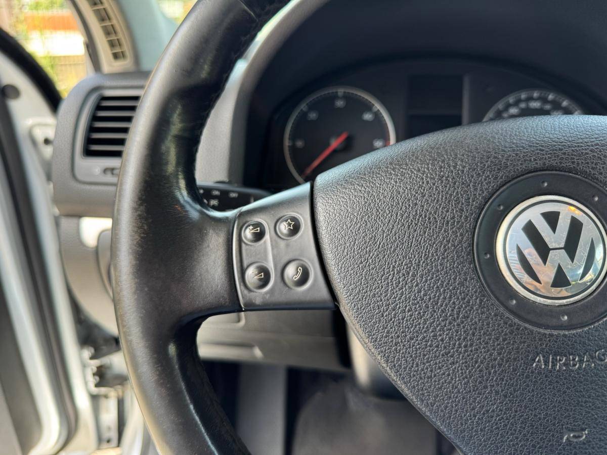 volkswagen-jetta-2005-diesel-1968cc