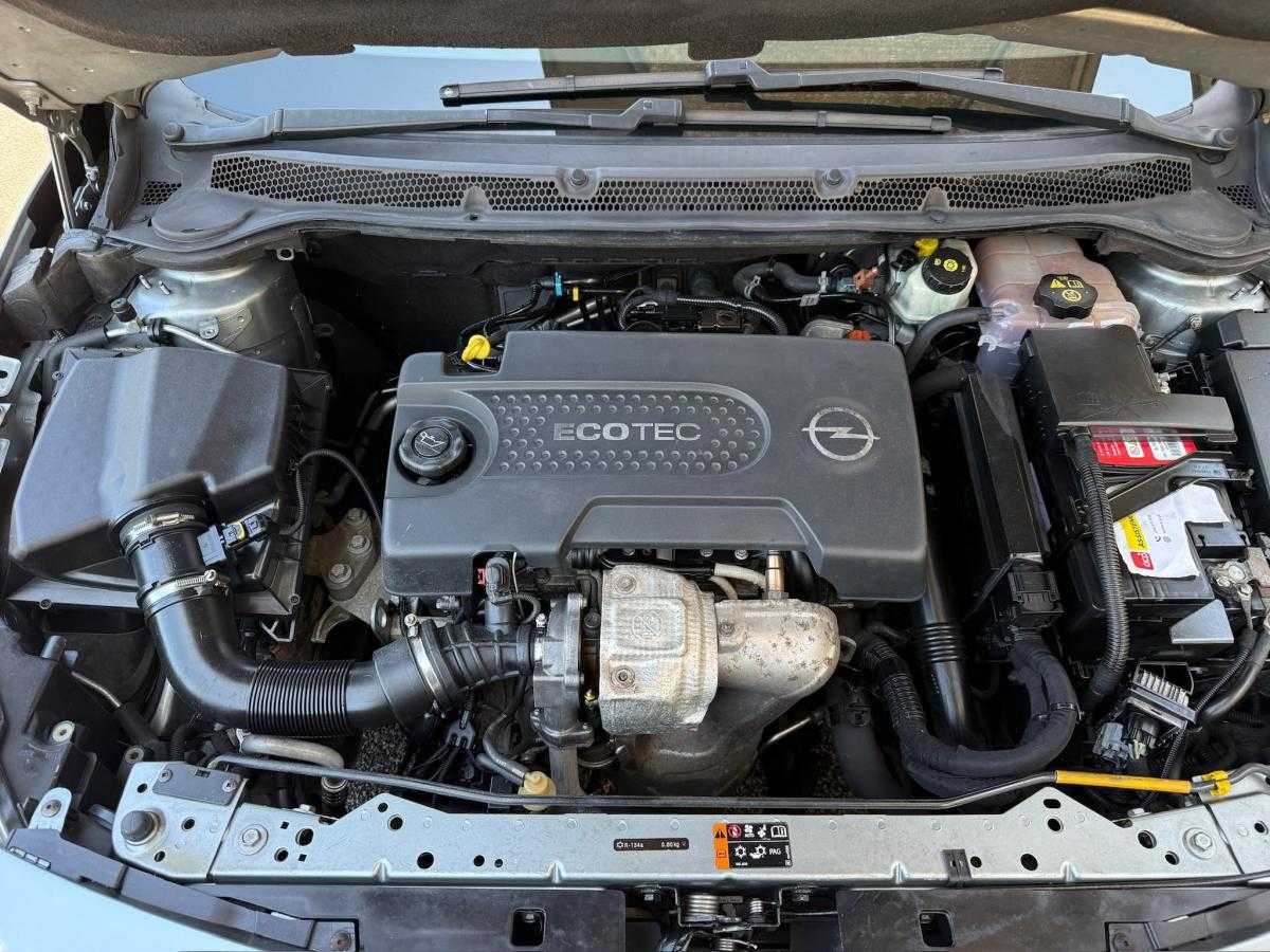 opel-astra-sport-tourer-2011-diesel-1248cc